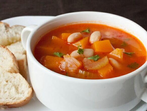 वजन घटाने के लिए स्वस्थ आहार के आहार में अजवाइन का सूप एक हार्दिक व्यंजन है